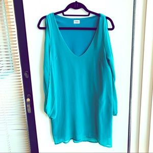 Tobi Split-Sleeved Shift Dress (Emerald)